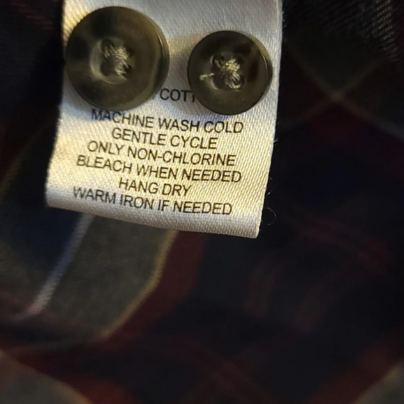 UNTUCKit Alentejo Button Down Shirt Men’s Large Slim Fit  Maroon and‎ Navy Plaid - Picture 8 of 12